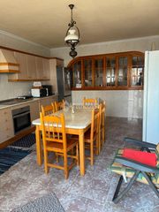 Maison jumelée à Taraguilla-Estación. Casa en venta en san roque
