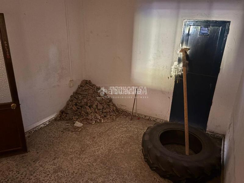 Foto 662dfdfd-3f24-45b5-9254-f6d96cad746a. Local comercial nave en venta en Taraguilla-Estación San Roque