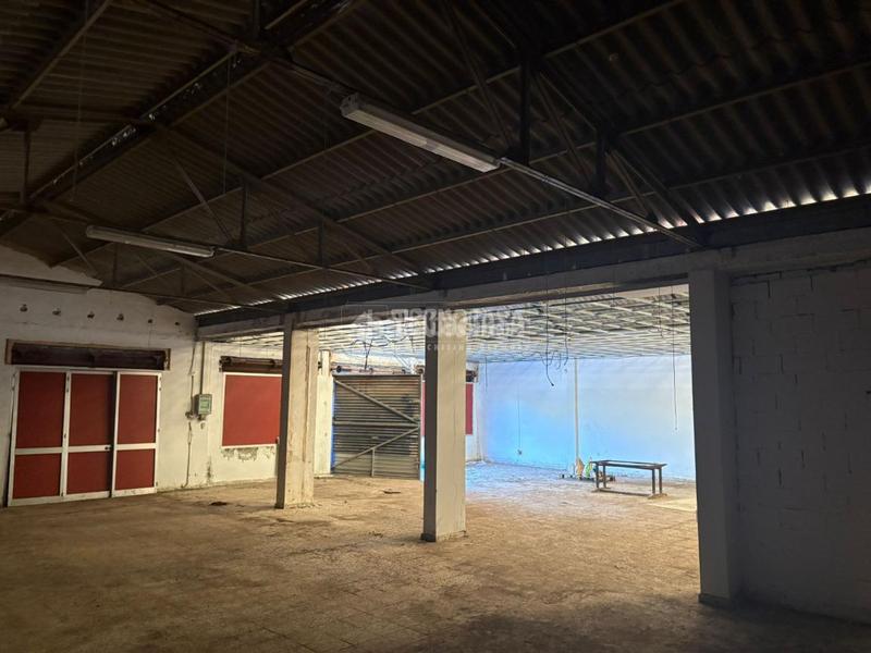 Foto ac381984-392a-40c6-b02f-7e8858217710. Local comercial nave en venta en Taraguilla-Estación San Roque