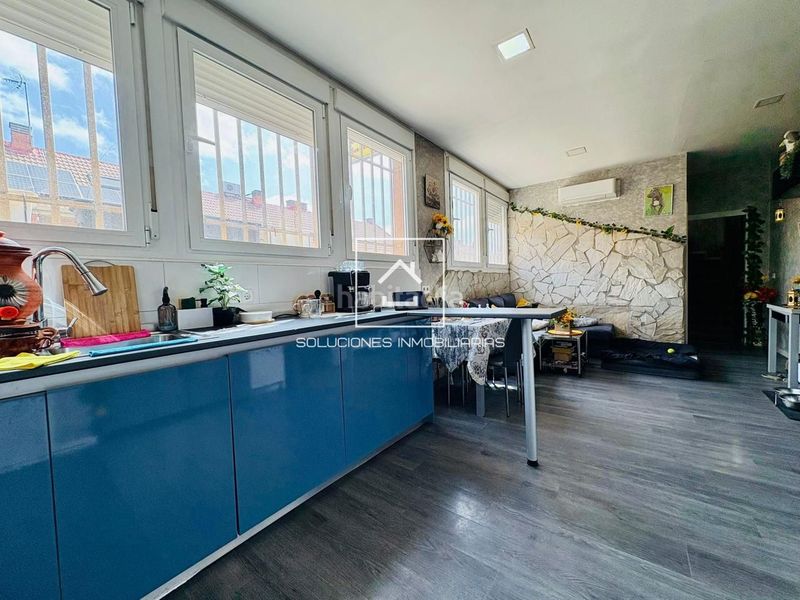 Foto b351f382-6738-474b-aa54-3f856e1d9976. Planta baixa a Sector 3 Getafe