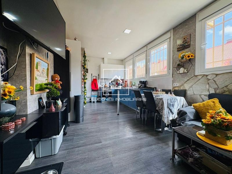 Foto d8d1d0fa-b357-4c89-8bb3-e8e2111ac95f. Planta baixa a Sector 3 Getafe