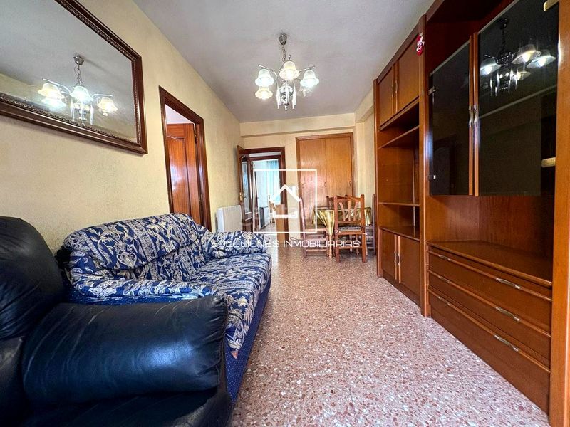 Foto d1c7d92f-3197-45dc-adc9-6c4397203d6b. Flat with parking in Casco Histórico de Vallecas Madrid