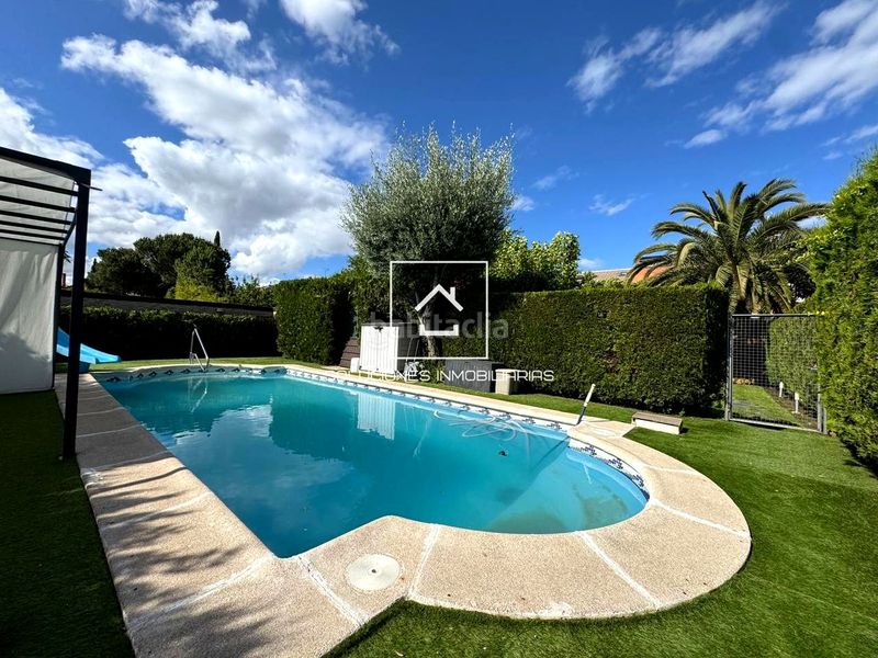 Foto 54284847-cc3d-4e27-bd59-d01619aa3b70. Casa amb aparcament piscina a Urbanizaciones Rivas - Vaciamadrid