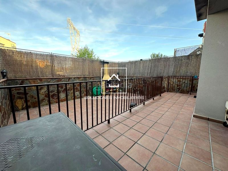 Foto 90f1c55d-38c7-44c9-a08b-3a23435e0e2c. Casa a Los Villares Arganda del Rey