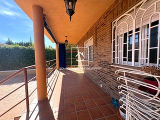 Maison  Calle jacinto benavente. Chalet independiente en torres de la alameda