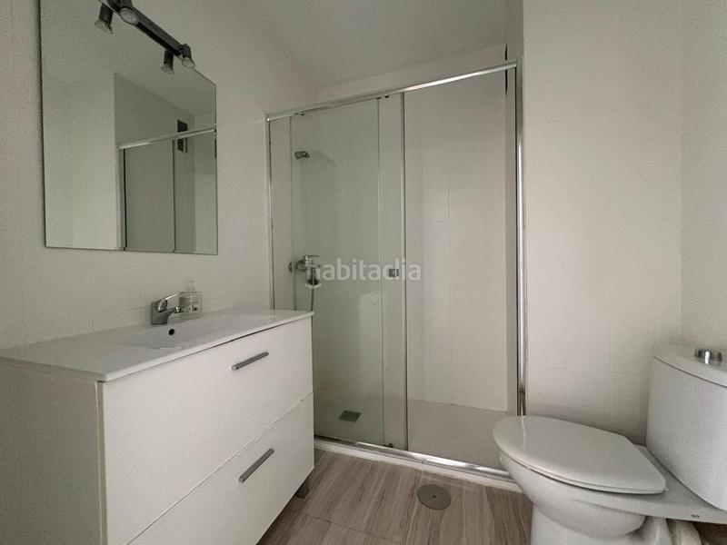 Foto f961d14b-bcac-40b2-a5e4-390c66171e71. Piso en Universidad Getafe