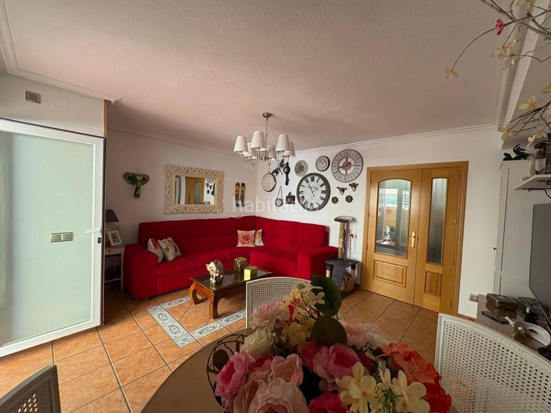Foto 4336092d-3d29-4236-bbb8-f4183b5a320d. Casa en Perales del Río Getafe