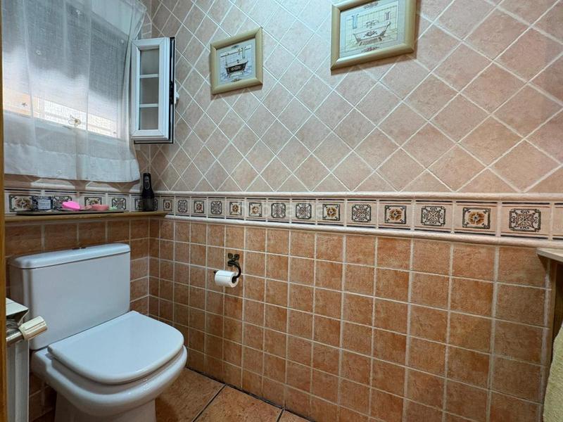 Foto de387aa0-b997-42c0-a3c9-1dacc6c8acf5. Casa en Perales del Río Getafe
