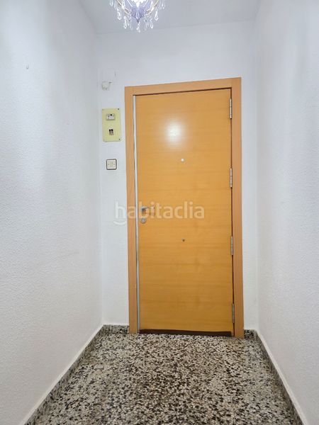 Foto 1585ad4a-780c-47f4-a697-ef60a2e11422. Piso en Foios