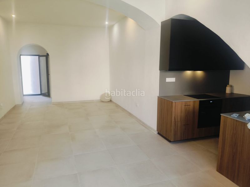 Foto ce8328fa-e36c-4e68-ab15-c9533fd55e49. Casa adossada amb piscina a Casco Urbano Náquera