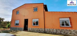 Maison à Lebrija. Parcela con casa hipotecable en lebrija