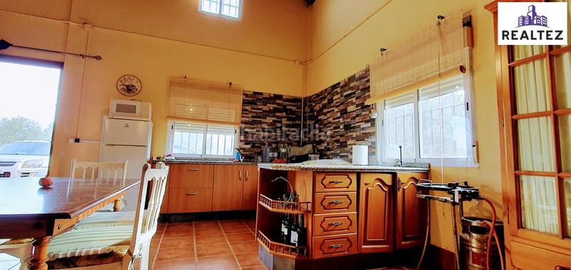 Foto 9ff7ee3f-033d-4a95-96d6-6d752de776c8. Casa parcela con casa hipotecable en Lebrija