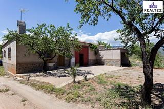 Masia a Cádiar. Finca de más de 25 hectáreas con almendros ecológicos y cortijo