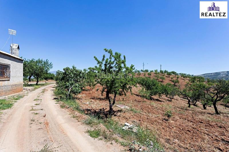 Foto 1dd5a9ee-7422-499c-ab2d-3c31a21bd1f8. Masía finca de más de 25 hectáreas con almendros ecológicos y cortijo en Cádiar