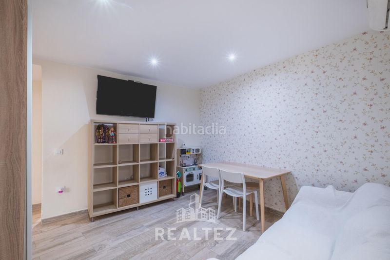 Foto 8a5a9f7e-c3d4-4d03-a3f4-4a04bedd2619. Casa amb aparcament a Centro Jerez de la Frontera