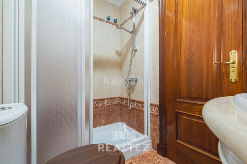 Foto 528f4ae4-b9d0-4fc6-b0df-7642de83be00. Pis amb aparcament a Centro-Calzada-Cabo Noval Sanlúcar de Barrameda