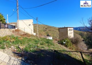 Terreny residencial en Francisco ayala 4. Solar urbano a la venta en albond�n