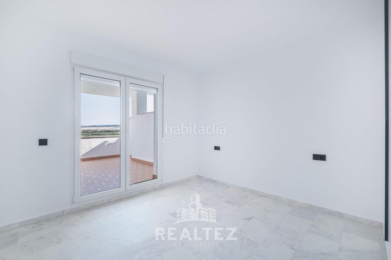 Foto b6e68076-0403-46a0-8c27-1e4ea5f23ab8. Pis amb piscina a Arcos de la Frontera