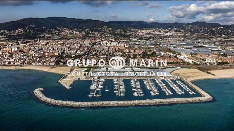 Foto a6a25908-f911-4f1f-a409-7dbd20ff41b0. Local comercial a Centre-Nucli Antic Premià de Mar