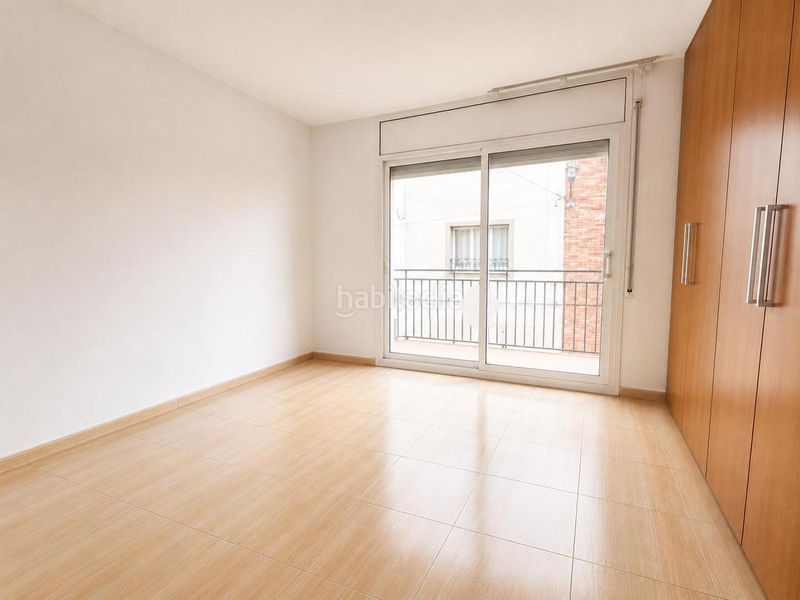 Foto 0048b849-3dab-4c78-a385-9fd35905906a. Casa amb calefacció a Casagemes Badalona