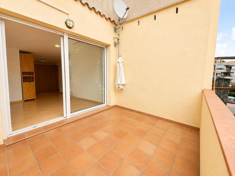 Foto e622516f-8972-412d-8842-72578433d1e5. Casa amb calefacció a Casagemes Badalona