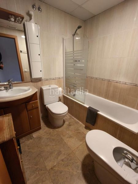 Foto 35acae2a-9d65-4ba6-bf70-e4ae0db1fa63. Dúplex amb aparcament a Riera Cornellà de Llobregat