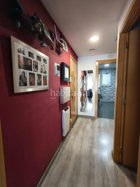 Foto 6b2c387f-04f7-473a-b2f4-d4ccc0ad306f. Dúplex amb aparcament a Riera Cornellà de Llobregat