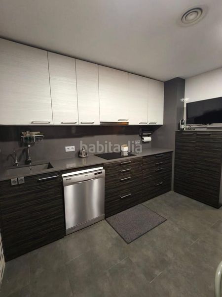 Foto dcdff70d-6b47-4a5f-a8af-9f678ce68526. Dúplex amb aparcament a Riera Cornellà de Llobregat