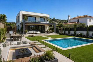 Casa  Dels pins. Espectacular villa de lujo en badalona!