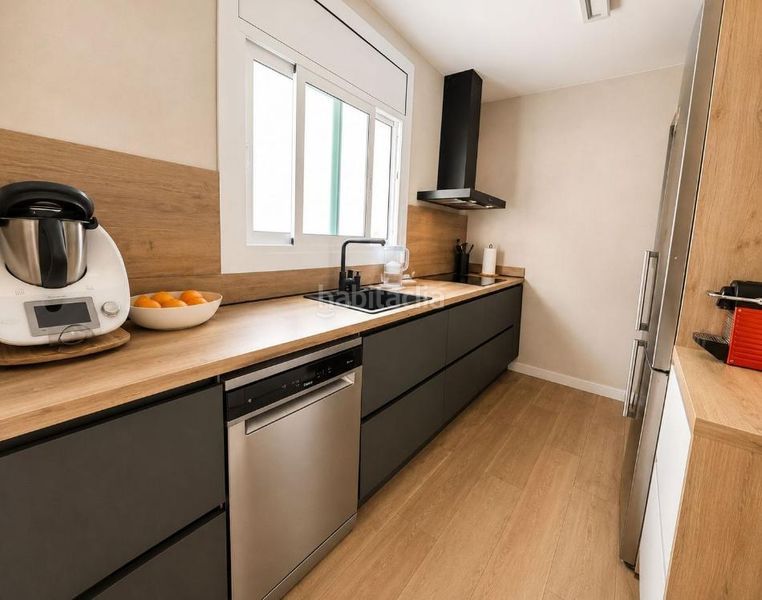 Foto a82168ca-1818-4858-bc19-d9968e50ecc4. Casa a Banyeres Premià de Mar