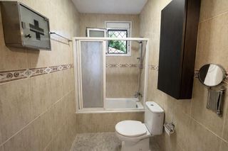 Haus  Carrer badalona 4. Acogedora casa en can massuet del far