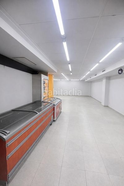 Foto e30b60b1-7b69-40e4-a2d9-02150e46eeca. Local comercial a Dreta de l´Eixample Barcelona