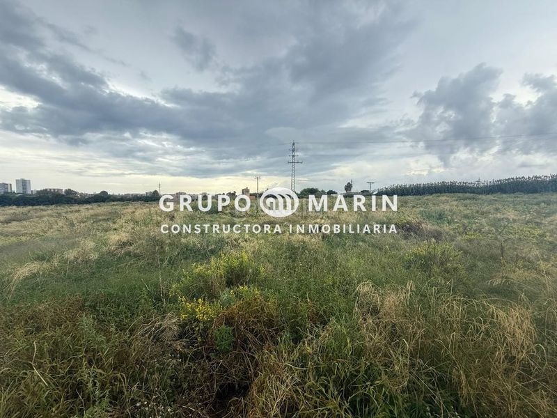 Foto fbf6eafe-a972-4ba4-a708-bed99a8a43a9. Terreny residencial a Zona Industrial i Agrícola Vilassar de Mar