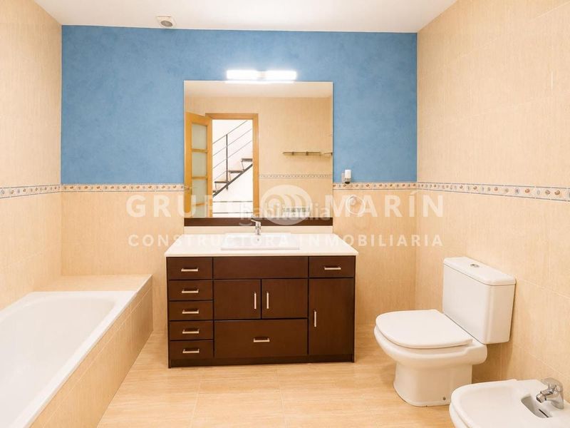 Foto bfaafebf-80bb-4ebc-ae4a-7f4cb0a9c895. Casa amb calefacció a Casagemes Badalona