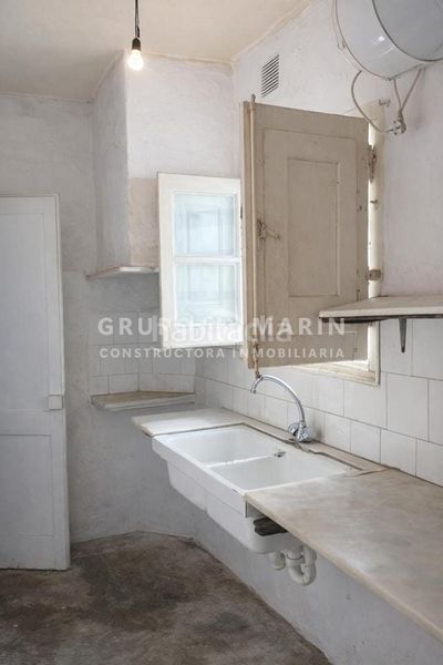 Foto b8833687-3e70-44cd-9396-de0dd422c26f. Edifici a Sant Sadurní d´Anoia