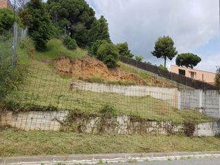 Wohngrundstück  Carrer josep calvet i móra 20. Terreno urbanizable en argentona