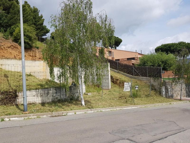 Foto b2ca78f2-f6a9-40ff-8b3b-75b0827f99d7. Terreny residencial a Nucli Urbà Argentona