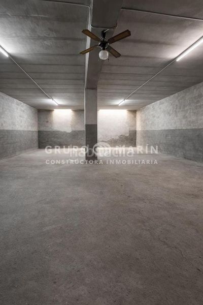 Foto 1c04f2d8-e858-4ed6-8ead-171efc6294d3. Local comercial a Centre Sant Boi de Llobregat