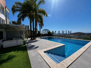 Casa  Calle ginesta. Exclusiva villa con vistas al mar en mas ram