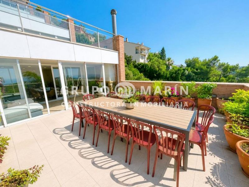 Foto c1d64cec-837a-4b1b-a739-493a28c6d06a. Casa amb calefacció aparcament piscina a Mas Ram Badalona