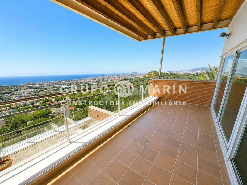 Foto cc2c0562-62d5-467c-9170-ba2a9744536d. Casa amb calefacció aparcament piscina a Mas Ram Badalona