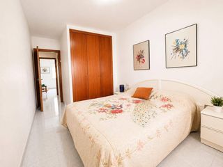 Pis a Masnou Alt. Amplio piso con piscina comunitaria en el masnou
