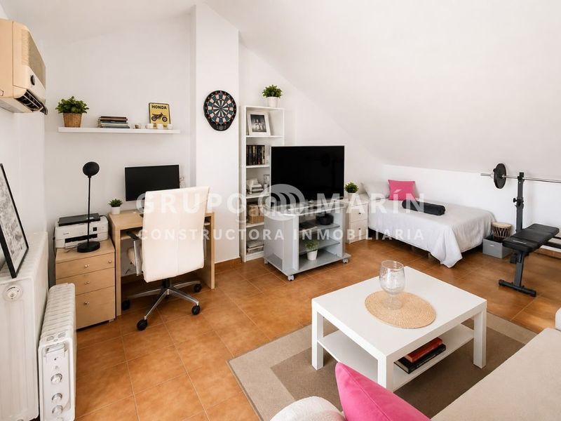 Foto e19ed87b-b0ab-4dd0-b1fd-75e565087cd7. Casa aparellada amb calefacció aparcament a Sector Est Premià de Mar