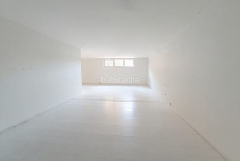 Foto 10e174e9-beb7-43c7-919a-0abdf7fcab02. Planta baixa a Tiana