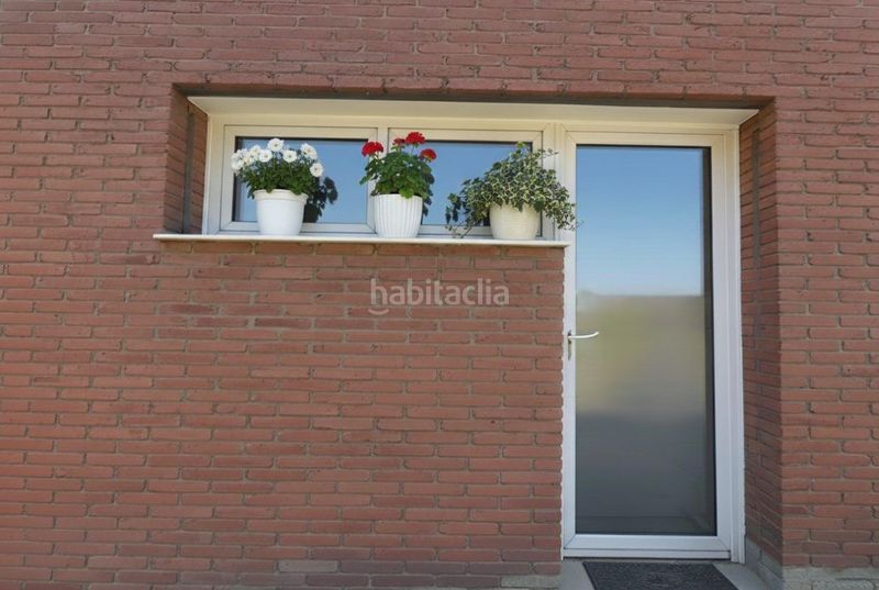 Foto 70d1571f-8805-4979-bc79-73e8450d39ae. Planta baixa a Tiana