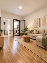 Appartamento  Calle santa engracia. Fantástico piso , listo para entrar a vivir, ubicado en el barri