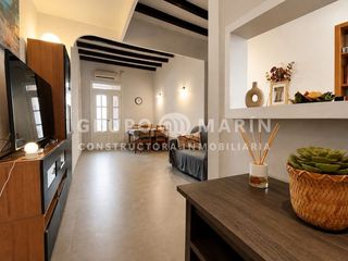 Piso  Calle ruiz de padron. Piso con balcón  luz y encanto en camp de larpa  2 habitaciones
