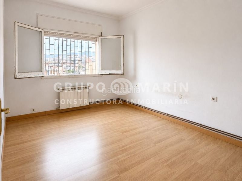 Foto e84b3b54-ac02-4134-ba97-1fb2d3832451. Àtic a Sant Roc Badalona