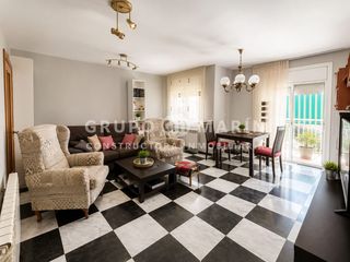 Flat  Plaça de càceres. Piso de 91m en la plantera, blanes
