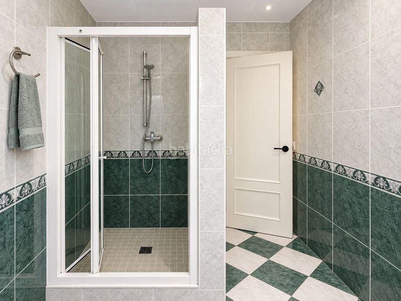 Foto b6eb3c6e-bda6-4480-9ccd-4030927e7f27. Maison avec chauffage parking dans Lloret Verd - Els Pinars Lloret de Mar